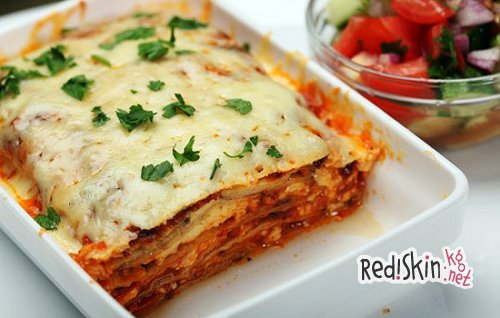 Картофельная запеканка с помидорами и свиным фаршем