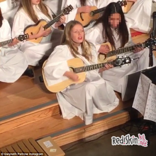 Дети знаменитостей: Старший ребенок Гвинет Пэлтроу и Криса Мартина, дочь Эппл, выступает на сцене