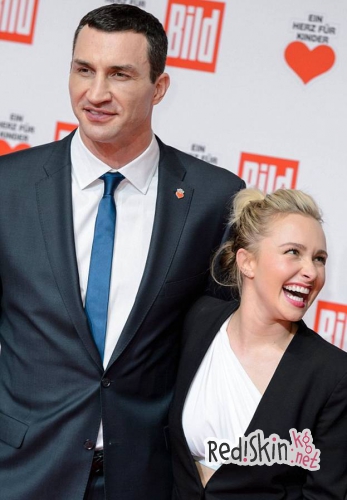 Хайден Панеттьери с женихом Владимиром Кличко и его братом посетила благотворительное мероприятие Herz Fuer Kinder