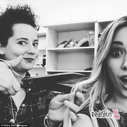 Хилари Дафф подстриглась