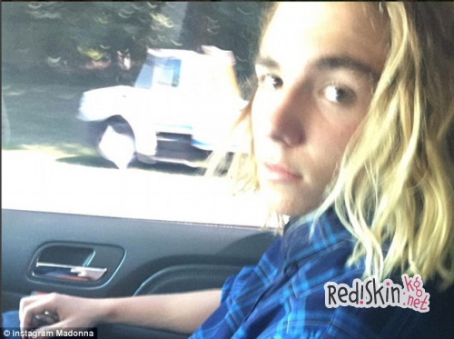 Открываются новые подробности судебного разбирательства Мадонны и Гая Ричи за их сына Рокко. Подросток не хочет возвращаться к матери