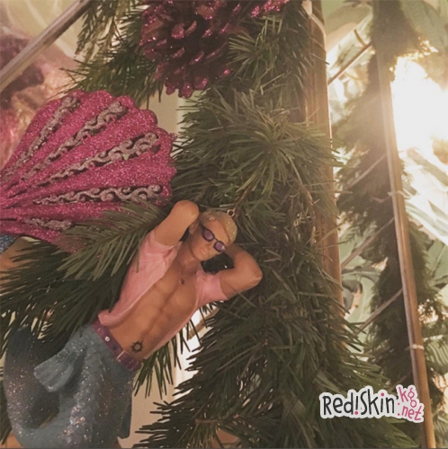 Подготовка к Рождеству: Дженнифер Лопес, Кейт Миддлтон, Ким Кардашян, Кайли Дженнер (фото)