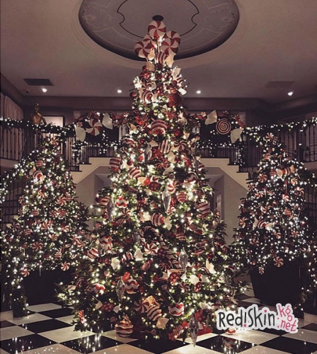 Подготовка к Рождеству: Дженнифер Лопес, Кейт Миддлтон, Ким Кардашян, Кайли Дженнер (фото)