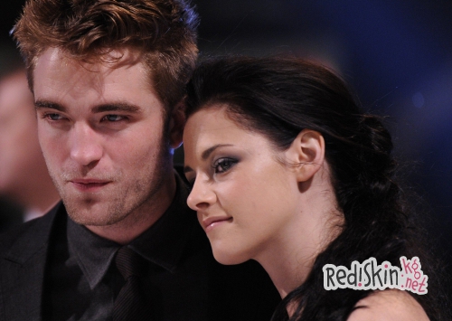 Роберт Паттинсон встретит Новый 2016 год с FKA Twigs