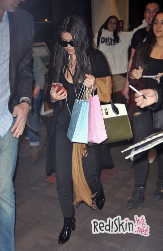 Селена Гомес не собирается делиться подробностями своей личной жизни