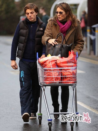 Звездные мамочки: Джессика Альба и Элизабет Херли