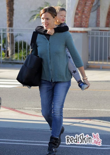 Звездные мамочки: Мелани Гриффит и Дженнифер Гарнер