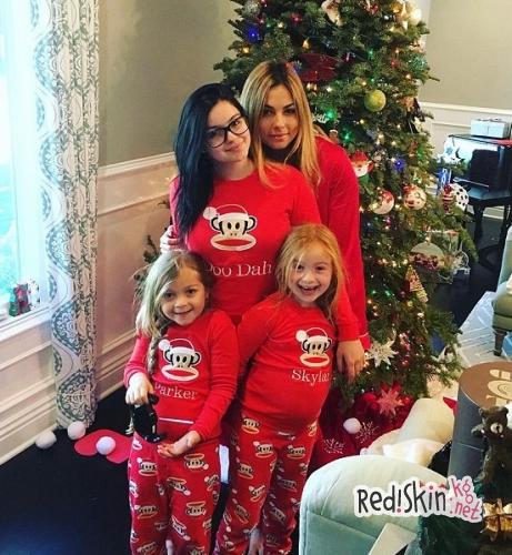 Звезды Голливуда отметили Рождество