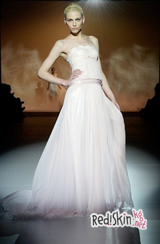 Андрей Пежич после смены пола появился на пляже в купальнике