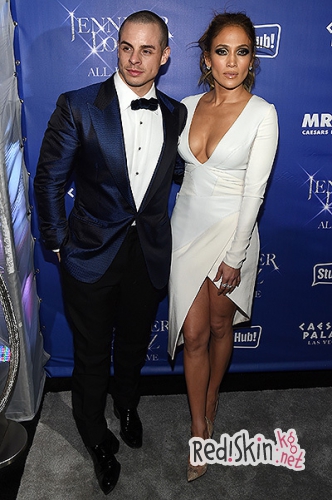 Дженнифер Лопес дала превью-концерт в рамках шоу "All I have" (видео+фото)