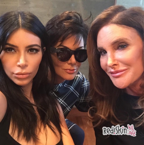 Ким Кардашьян обвинила свою маму в воровстве