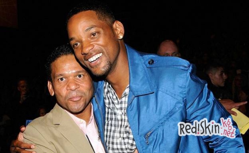 Скандал разгорается вокруг Джады Пинкетт Смит и Уилла Смита. Пару обвинили в лицемерии, нетрадиционной ориентации и зависти