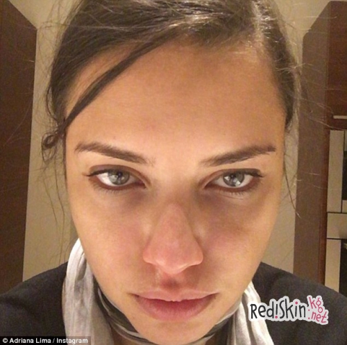 Адрианна Лима разбивает миф о легкой работе модели, описывая свой трудовой день и публикуя свое селфи после него