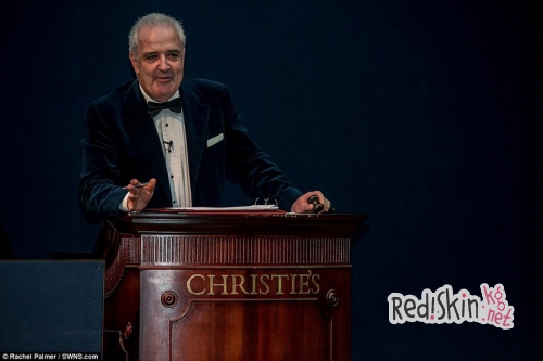 Автомобиль Бонда Aston Marton DB10 был куплен на торгах за 3.5 миллионов долларов, хотя его хозяин даже не сможет на нем ездить