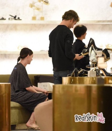 Беременные звезды: Энн Хэтэуэй и Лив Тайлер