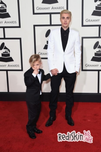 Джастин Бибер с младшим братом на «Grammy-2016»