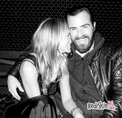 Дженнифер Энистон любит смешить супруга