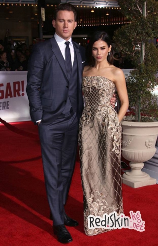 Джордж Клуни , Ченнинг Татум со своими женами на мировой премьере фильма "Да здравствует Цезарь"