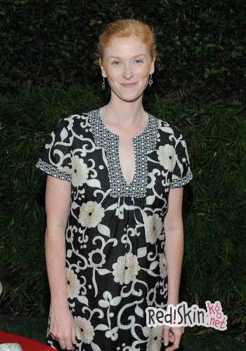 Начались съемки фильма "На пятьдесят оттенков темнее". К старому составу съемочной группы присоединились новые актеры