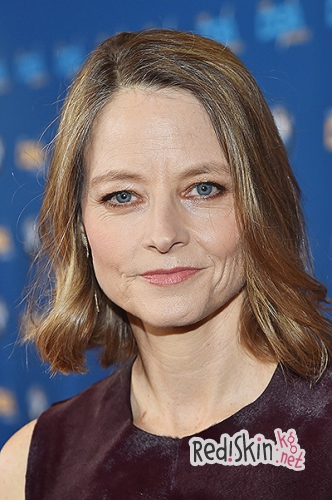 "Стареть надо уметь": актрисы, выступающие против пластической хирургии