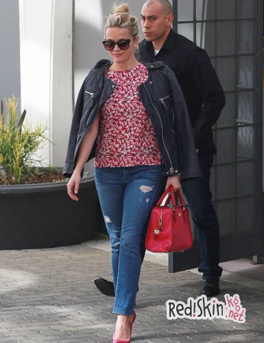 Старые приятельницы Риз Уизерспун и Ева Лонгория вместе пообедали