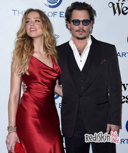 Своими откровениями о романе с Эмбер Херд Джонни Депп вызвал массу критики в свой адрес