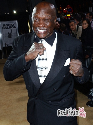 Умер Тони Бёртон - актер, сыгравший в шести фильмах о боксере Рокки