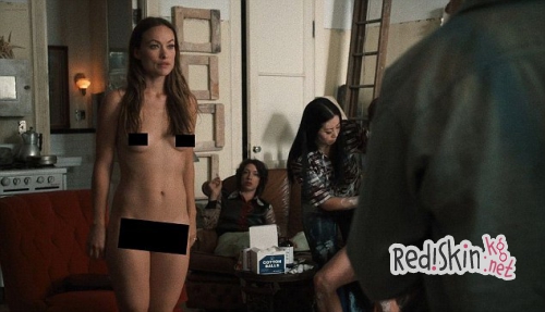 Абсолютно обнаженная Оливия Уайлд на съемках "Винила"