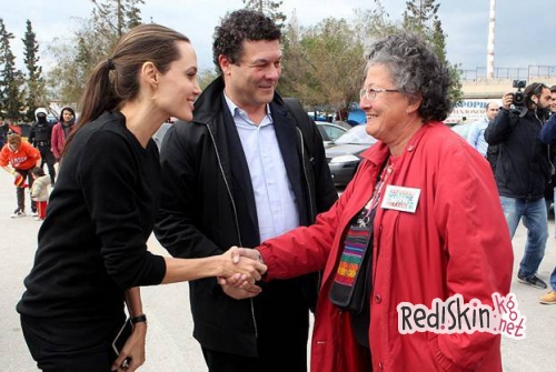 Анджелина Джоли продолжает свою гуманитарную работу в качестве посла ООН