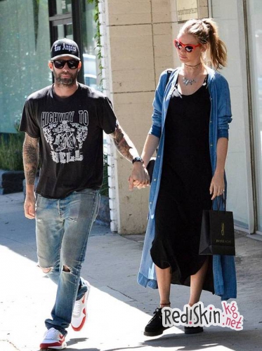 Беременные звезды: Эмили Блант и Бехати Принслу