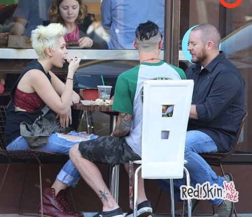 Дети знаменитостей: Пэрис Джексон с друзьями