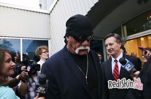 Халк Хоган отсудил 115 млн. долл. компенсации за размещение секс-видео с его участием