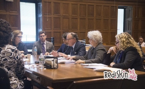 Мадонна расплакалась на концерте и призналась, что потеряла сына