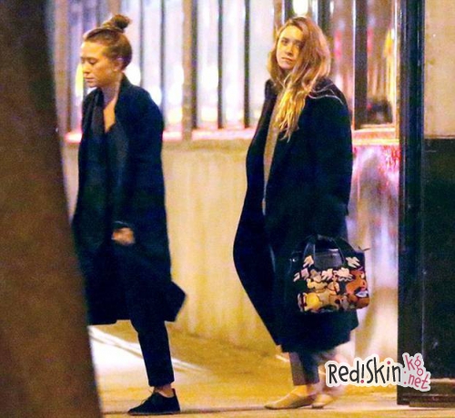 Рабочий день позади: Сестры Мэри-Кейт и Эшли Олсен покидают свой офис