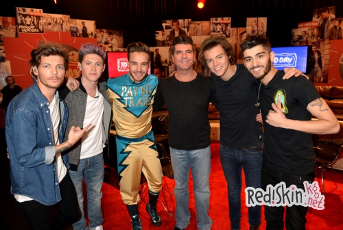 Саймон Коуэлл рассказал о работе с One Direction и отменил, что не знает воссоединится ли группа снова