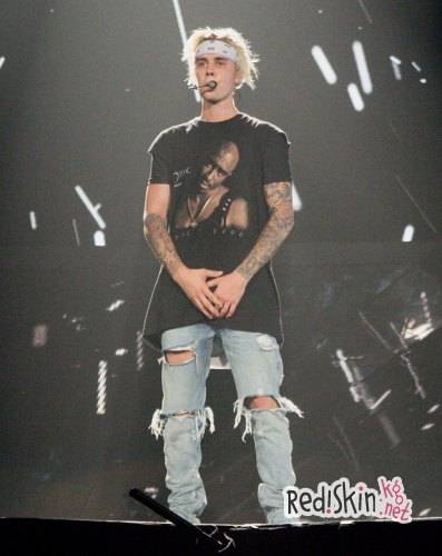 Селена Гомес посетила концерт Джастина Бибера в Лос-Анджелесе