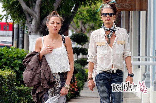 У Стивена Тайлера роман с 28-летней помощницей