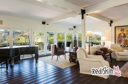 Бен Аффлек переехал из дома, который он делил с Дженнифер Гарнер, в дом по соседству