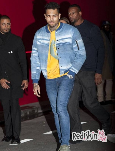 Крис Браун в очередной раз имеет неприятности со своей экс-подружкой