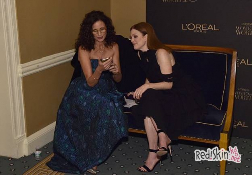 Возраст не помеха быть красивым и сексуальным: Энди МакДауэлл и Джулианна Мур на вечере L'Oreal